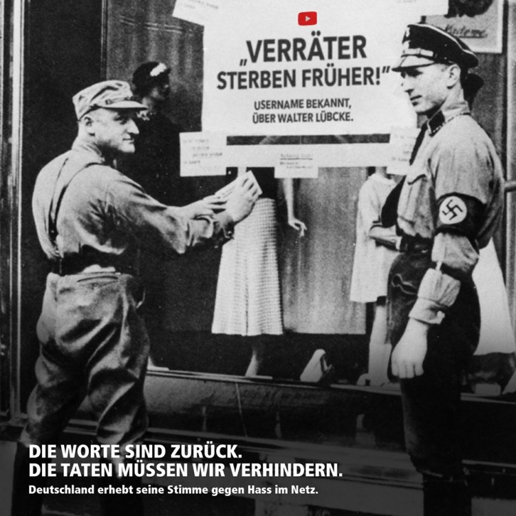 Historische Fotos aus dem Dritten Reich, auf denen Nazis Plakate hochhalten, werden mit aktuellen Hasskommentaren aus Facebook, Twitter und Youtube versehen. 